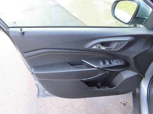 New 2026 Chevrolet Trax LT w/ Driver Confidence Package image 21