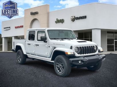 New 2026 Jeep Gladiator Sport