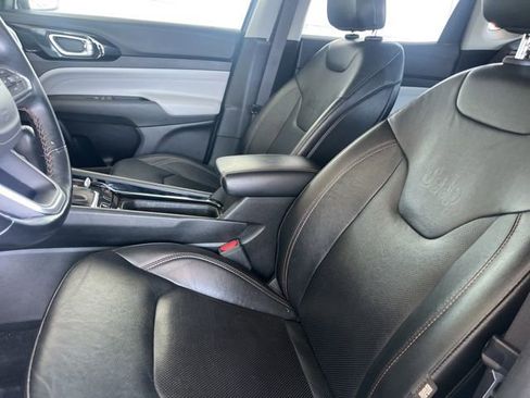 Used 2022 Jeep Compass Limited AWD/4WD image 5