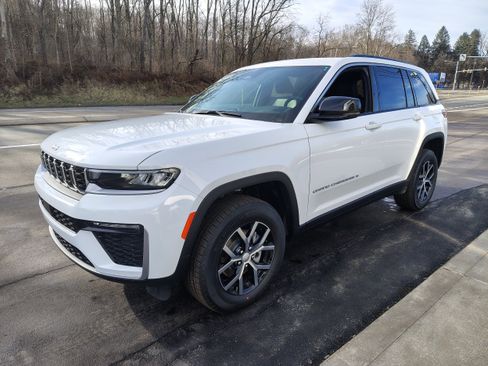 New 2026 Jeep Grand Cherokee Limited AWD/4WD image 4