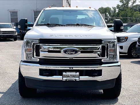 Used 2018 Ford F250 XL w/ Power Equipment Group AWD/4WD image 2