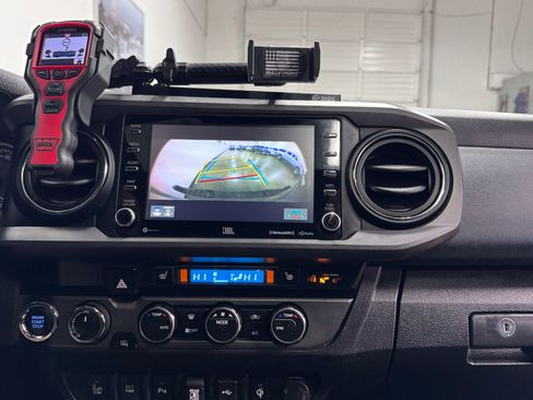 Used 2020 Toyota Tacoma TRD Pro image 11