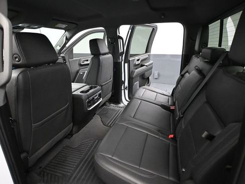 Used 2024 Chevrolet Silverado 2500 LTZ w/ LTZ Plus Package image 44