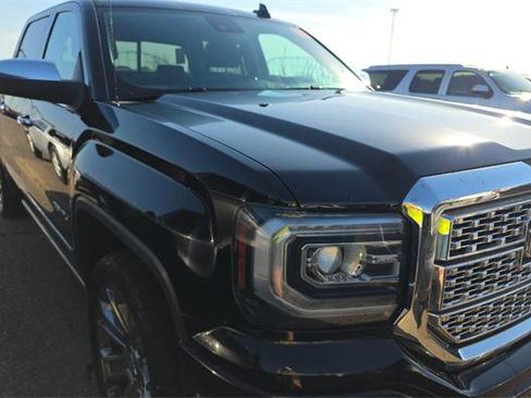 Used 2018 GMC Sierra 1500 Denali w/ Denali Ultimate Package AWD/4WD image 3
