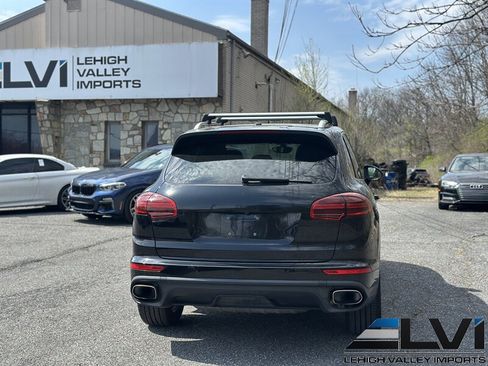 Used 2016 Porsche Cayenne AWD/4WD image 7