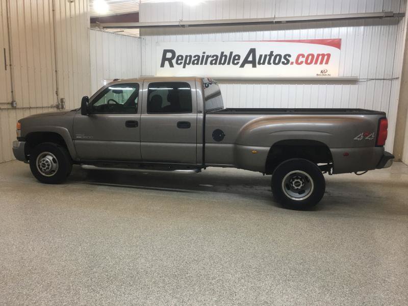 Used 2007 GMC Sierra 3500 SLT w/ Heavy-Duty Power Package AWD/4WD image 5