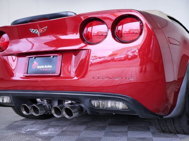 Used 2012 Chevrolet Corvette Grand Sport w/ 3LT Preferred Equipment Group RWD image 9