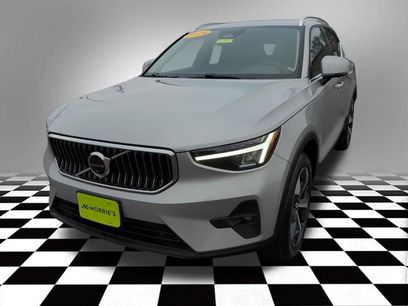 Used 2024 Volvo XC40 B5 Plus