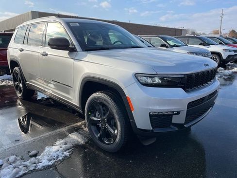 New 2025 Jeep Grand Cherokee L Limited w/ Black Appearance Package image 3