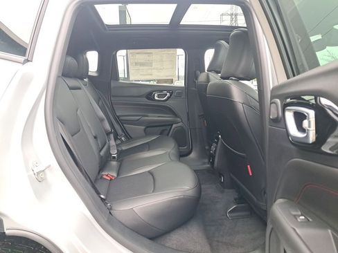 New 2026 Jeep Compass Trailhawk image 15