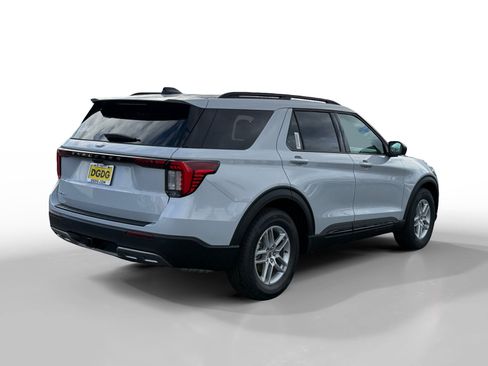 New 2026 Ford Explorer Active w/ Active Comfort Package image 5