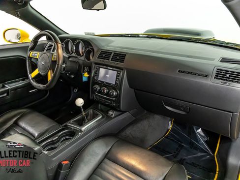 Used 2010 Dodge Challenger R/T RWD image 98