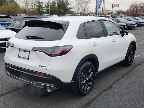 Used 2025 Honda HR-V Sport image 6