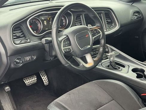 Used 2017 Dodge Challenger GT w/ GT Interior Package image 12