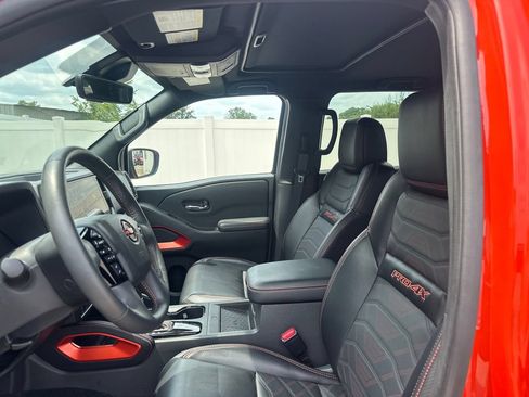 Used 2025 Nissan Frontier PRO-4X w/ Pro Premium Package AWD/4WD image 46