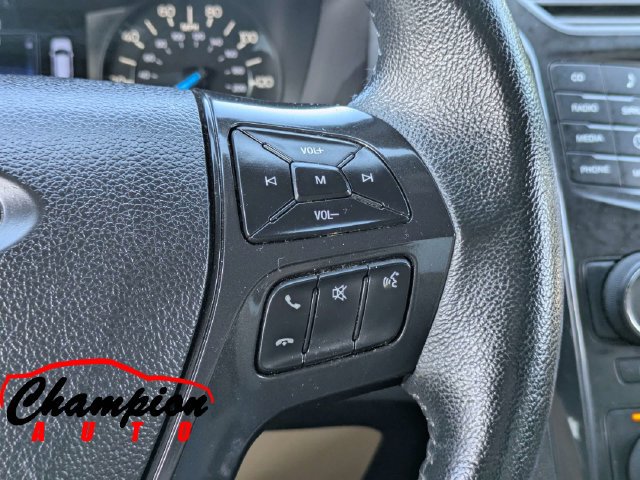 Used 2017 Ford Explorer XLT FWD image 28