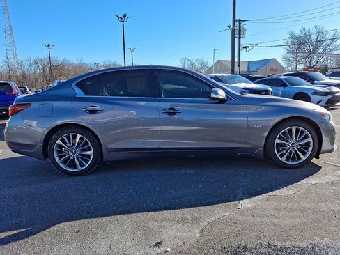Used 2019 INFINITI Q50 Luxe w/ Essential Package (3.0T Luxe) image 6