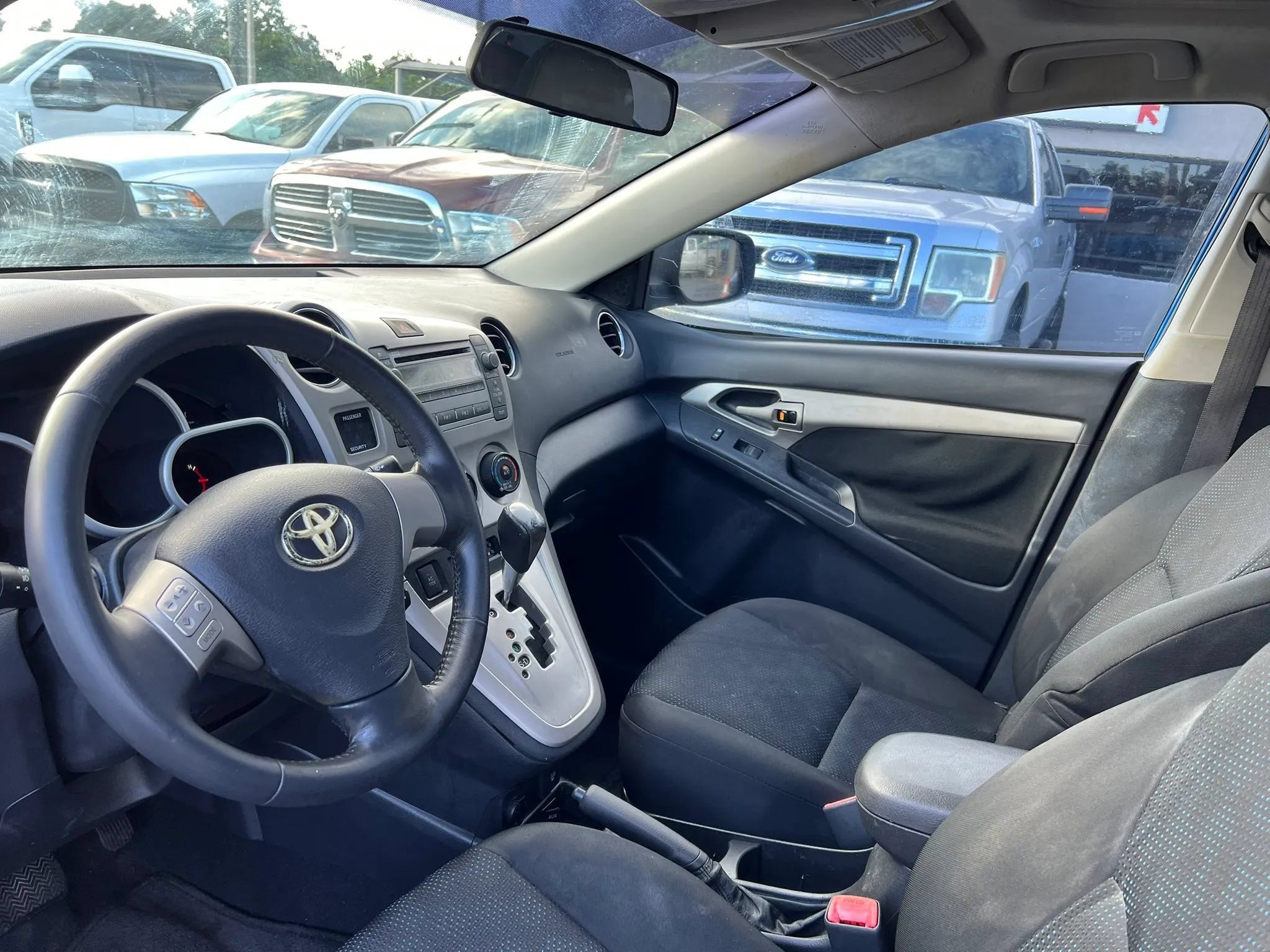 Used 2009 Toyota Matrix S w/ All Weather Guard Pkg FWD image 8