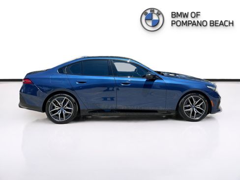 Used 2024 BMW i5 M60 w/ Premium Package AWD/4WD image 8