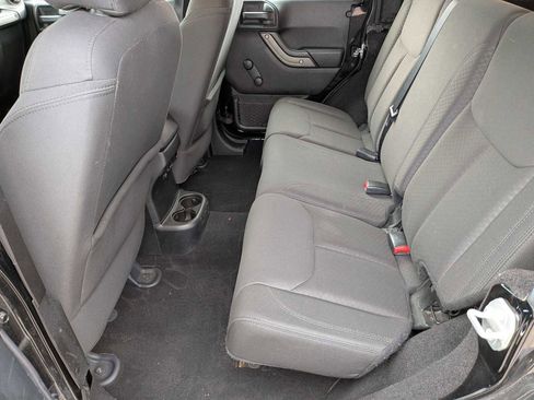 Used 2016 Jeep Wrangler Unlimited Sport w/ Connectivity Group image 17