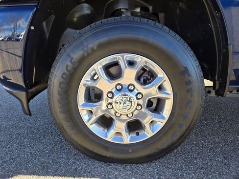 Used 2024 RAM 2500 Laramie image 15