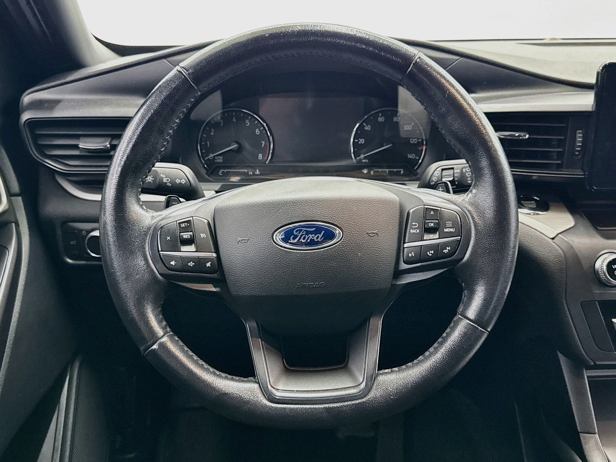 Used 2020 Ford Explorer XLT w/ Class III Trailer Tow Package AWD/4WD image 18