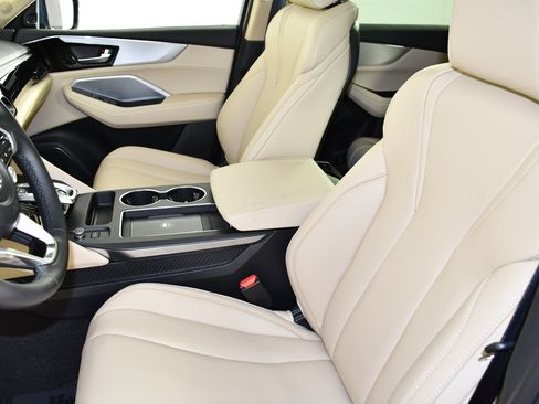 Certified 2025 Acura MDX SH-AWD image 38