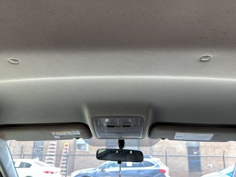 Used 2016 Toyota Highlander LE FWD image 30