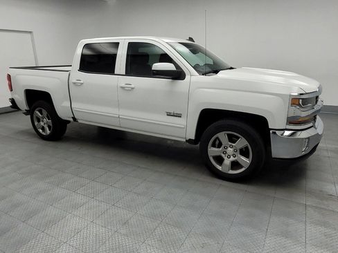 Used 2018 Chevrolet Silverado 1500 LT w/ Texas Edition image 11
