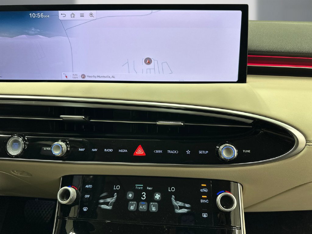 Certified 2026 Genesis GV70 2.5T AWD/4WD image 20