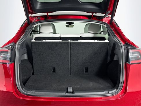 Used 2023 Tesla Model Y Long Range image 45