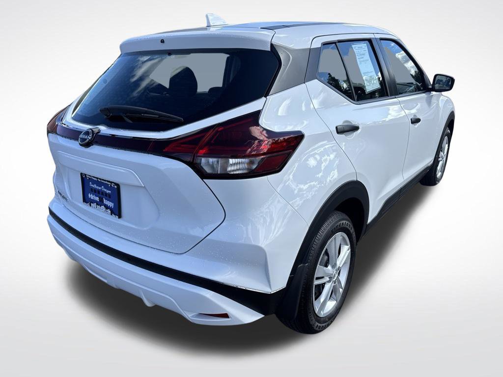 Used 2025 Nissan Kicks Play S FWD image 7