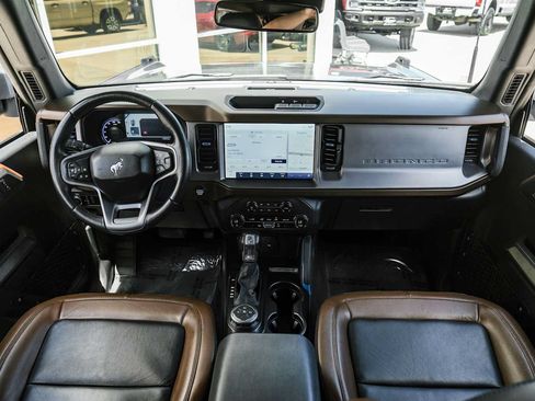 Used 2023 Ford Bronco Outer Banks AWD/4WD image 12