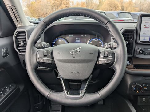 Used 2023 Ford Bronco Sport Outer Banks w/ Tech Package image 17