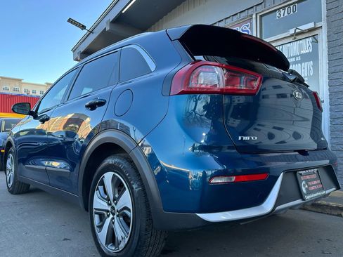Used 2018 Kia Niro LX image 5