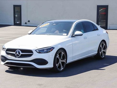 Used 2025 Mercedes-Benz C 300 Sedan image 3