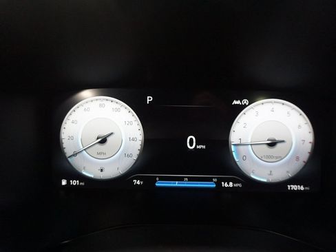 Used 2023 Hyundai Santa Fe Limited AWD/4WD image 7