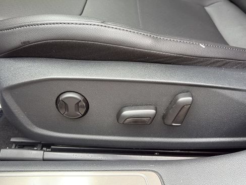 Used 2021 Volkswagen Arteon SE FWD image 17