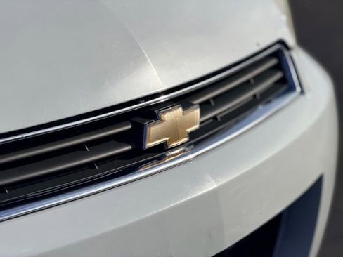 Used 2010 Chevrolet Impala LT w/ Luxury Edition Package image 24