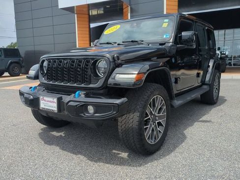 Used 2024 Jeep Wrangler High Altitude AWD/4WD image 8