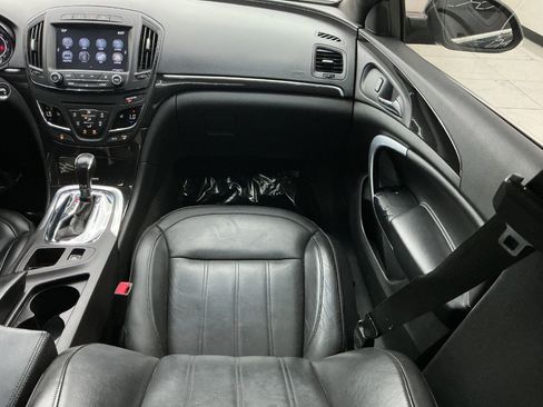 Used 2016 Buick Regal Premium w/ Driver Confidence Package #2 FWD image 29