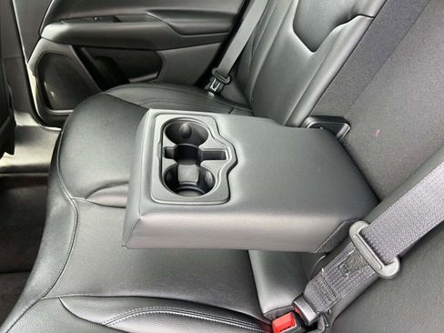 Used 2026 Jeep Compass Limited image 10