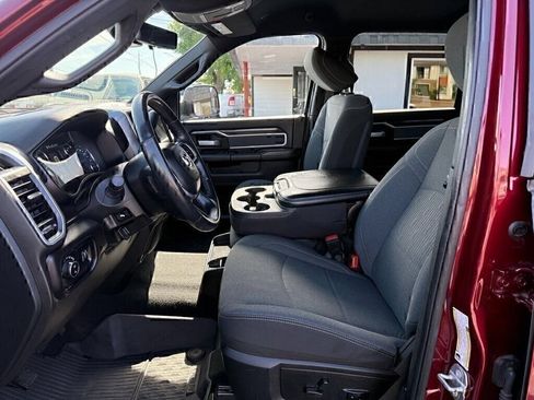Used 2022 RAM 2500 Big Horn w/ Night Edition AWD/4WD image 12