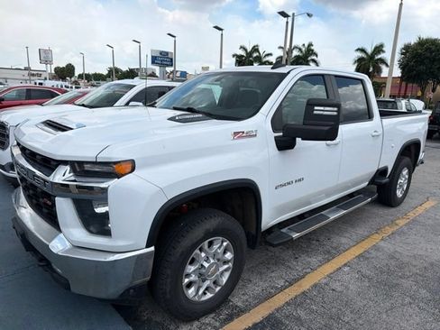 Used 2022 Chevrolet Silverado 2500 LT w/ Convenience Package AWD/4WD image 1