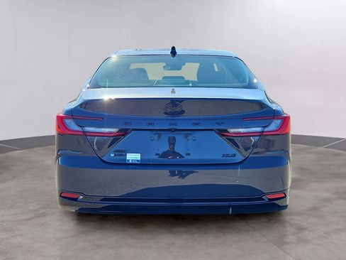 Used 2025 Toyota Camry XLE w/ Premium Package AWD/4WD image 5