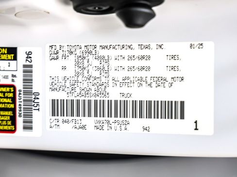 Used 2025 Toyota Tundra SR5 image 3