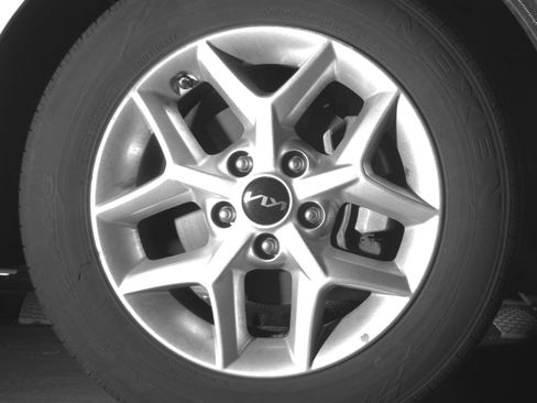 Used 2025 Kia Soul LX w/ LX Technology Package image 13