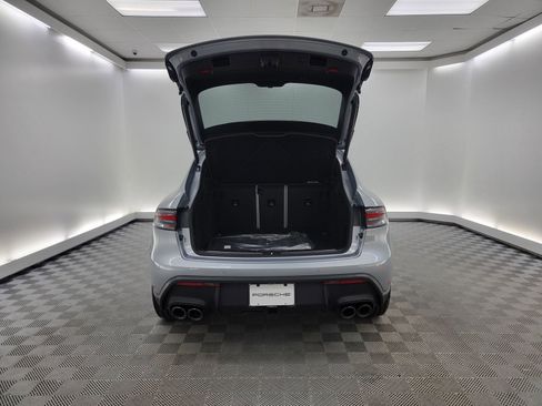 New 2025 Porsche Macan S image 10
