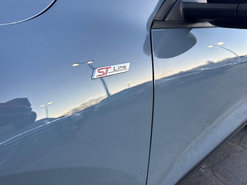 Used 2025 Ford Escape ST-Line w/ Equipment Group 301A image 22