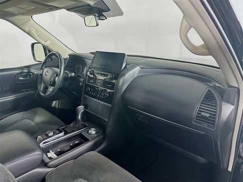 Used 2023 Nissan Armada S image 31